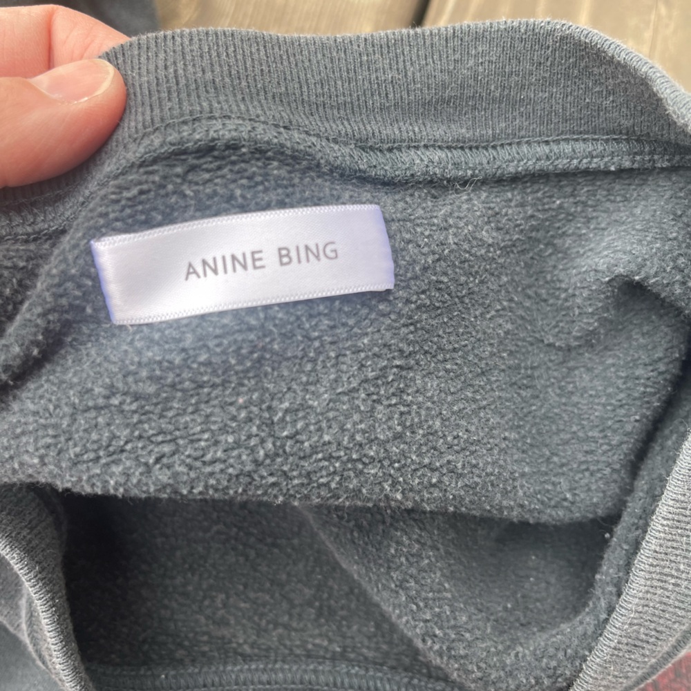 Anine Bing
Tiger Graphic Sweatshirt - Picture 5 of 6